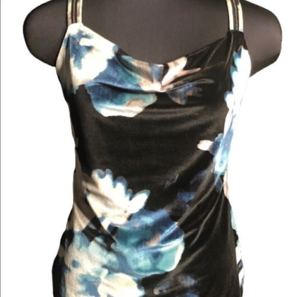 NWT. WHBM Velvet Floral Drape Neck Tank - Picture 4 of 6